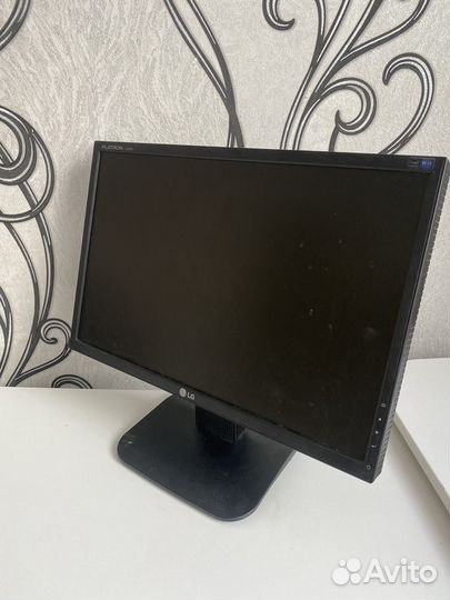 Монитор LG flatron