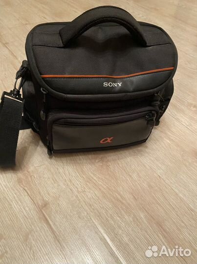 Зеркальный фотоаппарат