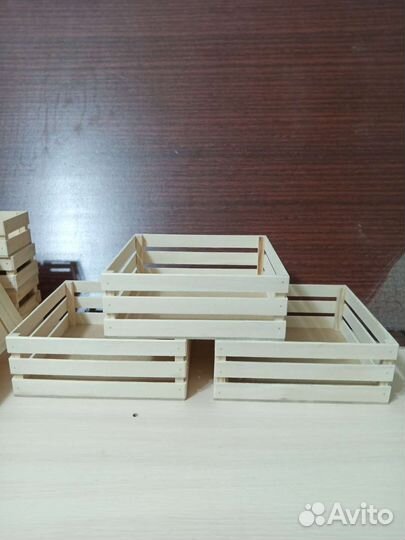 Деревянный ящик с ручкой