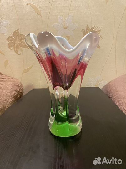 Ваза. Цветное стекло. Богемия. Чехия