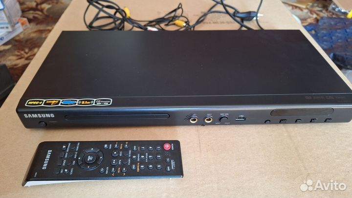Dvd плеер с караоке samsung DVD-P480K с usb