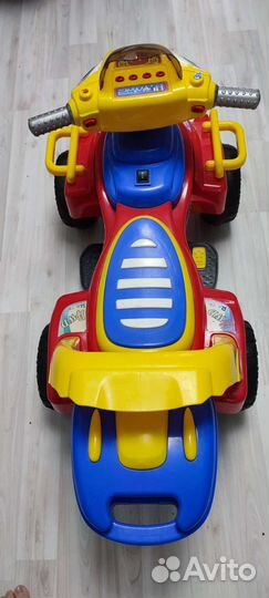 Детский квадроцикл на аккумуляторе