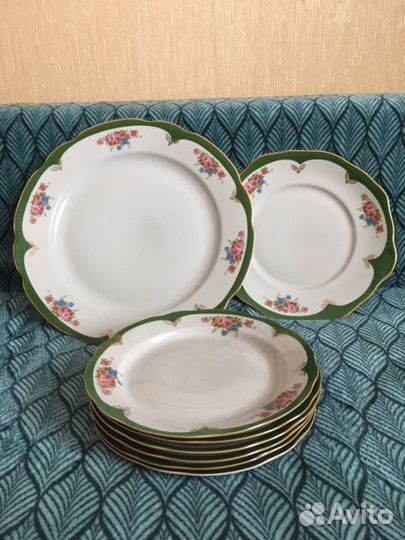 Остатки столового сервиза. Дулёво