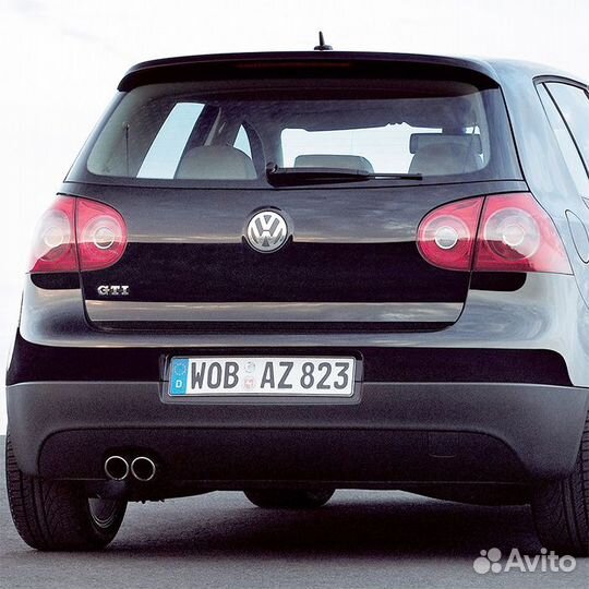 Бампер задний в цвет Volkswagen Golf 5