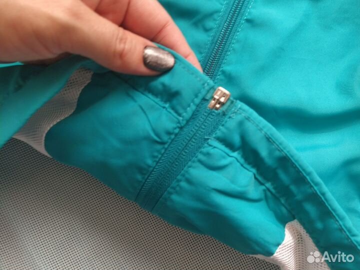 Ветровка женская 44