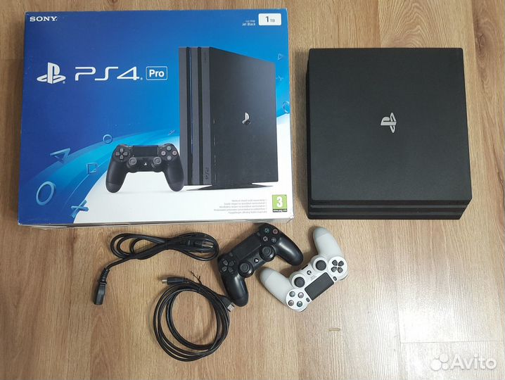 Sony playstation 4 pro 1TB