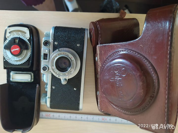 Плёночныe фотоаппараты: Зоркий и фото экспонометр