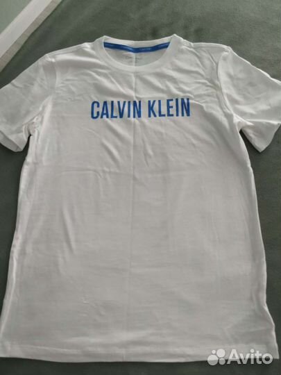 Новая Calvin klein футболка