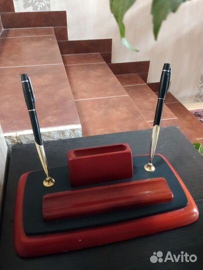 Паркер с ручками книги 1р