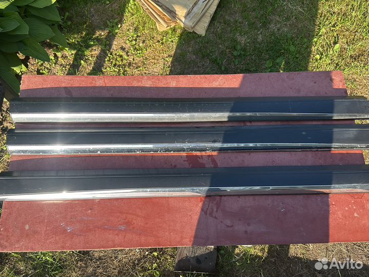 Накладка двери передняя правая Ниссан Мурано Z51