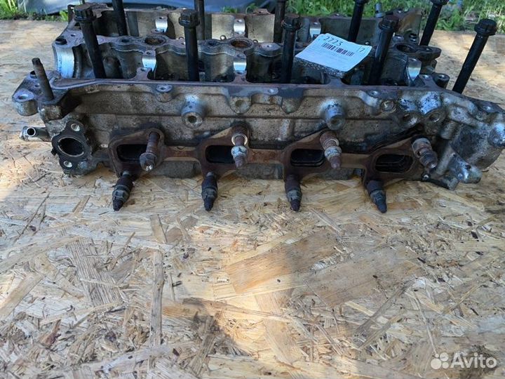 Головка блока цилиндров Toyota Avensis универсал