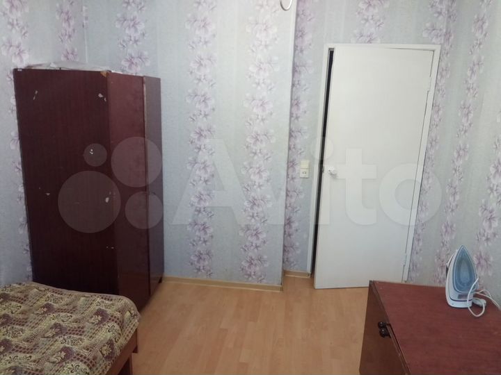 Комната 12 м² в 3-к., 8/9 эт.