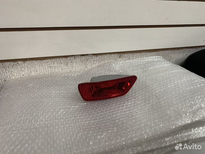 Фонарь задний противотуманный левый Jeep Compass 1