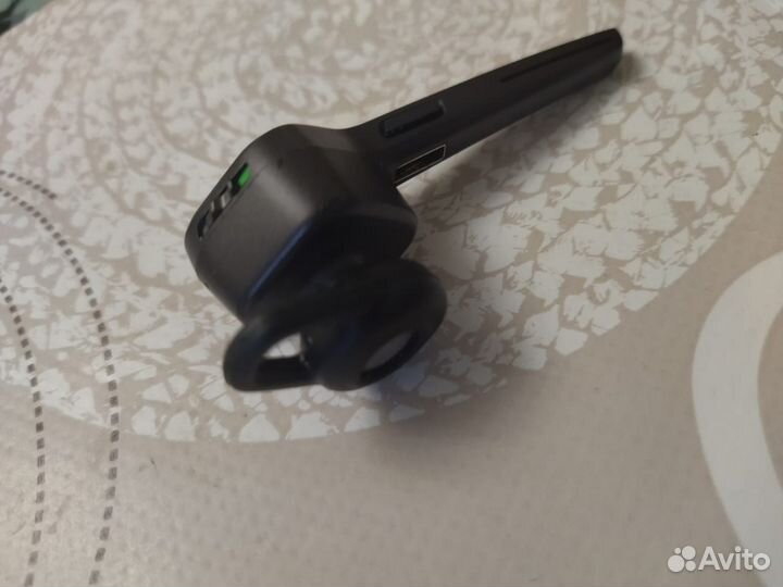 Bluetooth гарнитура plantronics