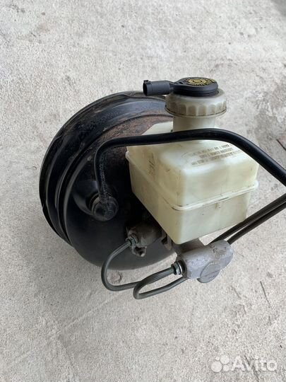 Вакуумный усилитель Range Rover Sport L320