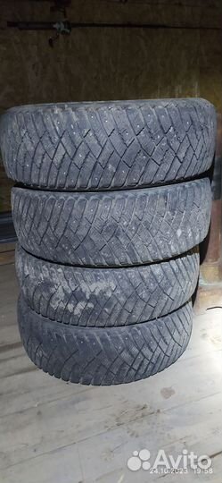 Goodyear Ultragrip Ice Arctic 185/60 R15