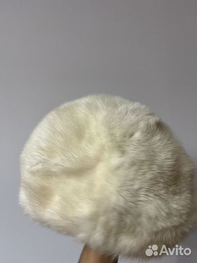 Берет норковый белый