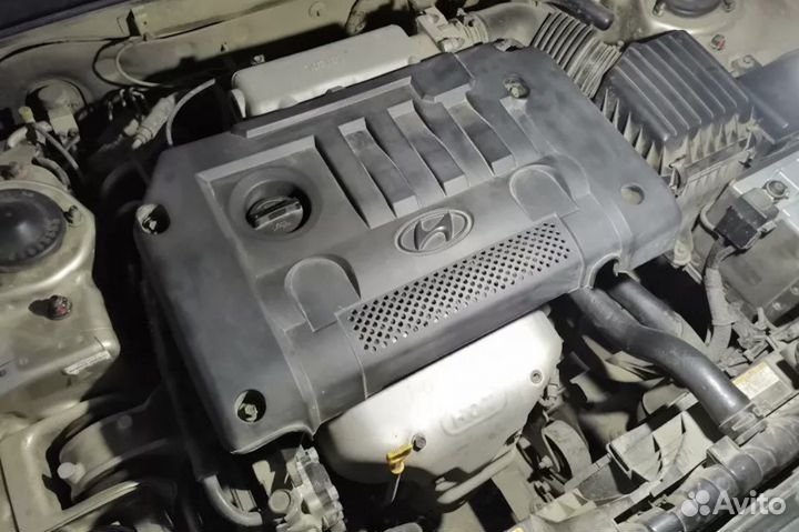 Накладка декоративная на двс Hyundai Sonata (EF) 2