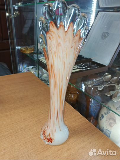 Ваза для цветов. Цветное Гутное стекло