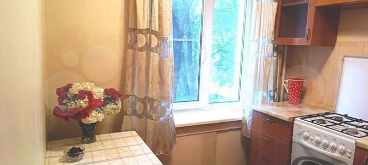 2-к. квартира, 42 м², 3/5 эт.