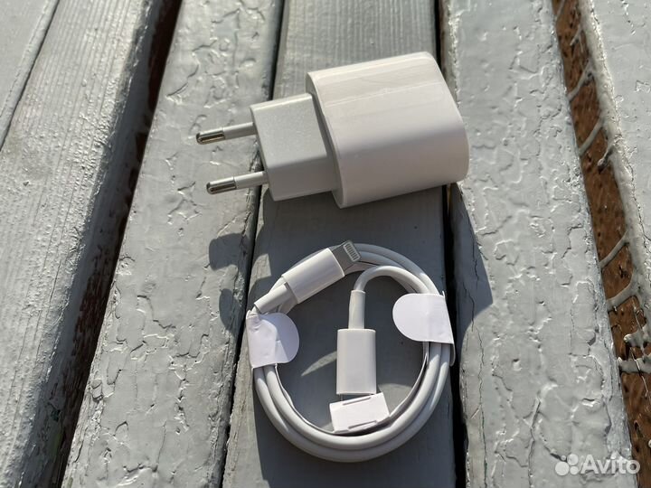 Зарядка для iPhone 20w