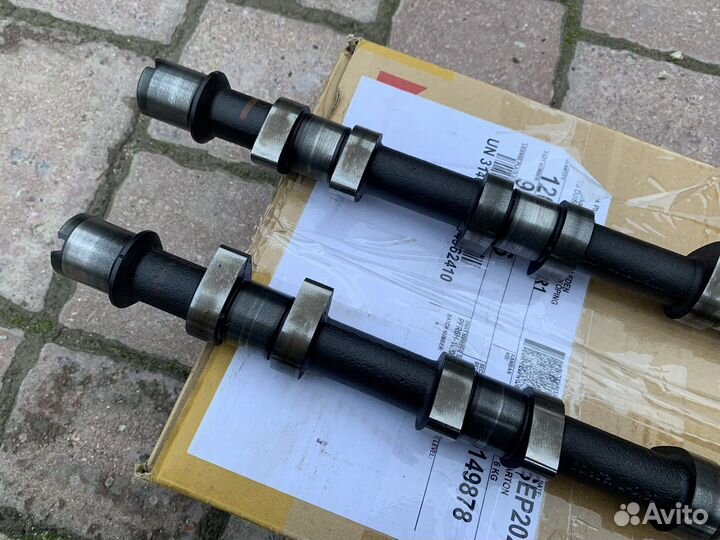 Распредвал Saab 9000