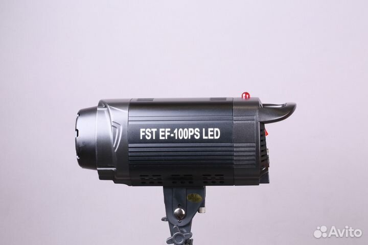 Постоянный свет FST EF-100PS LED 5600К