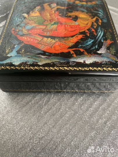 Лаковая шкатулка Палех «Тройка» не жикле