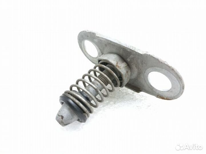 Упор капота Bmw X5 E53