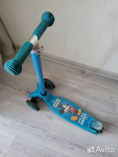 Самокат детский трехколесный