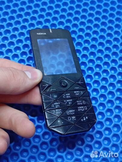 Nokia 7500 prism. Передняя панель с клавиатурой