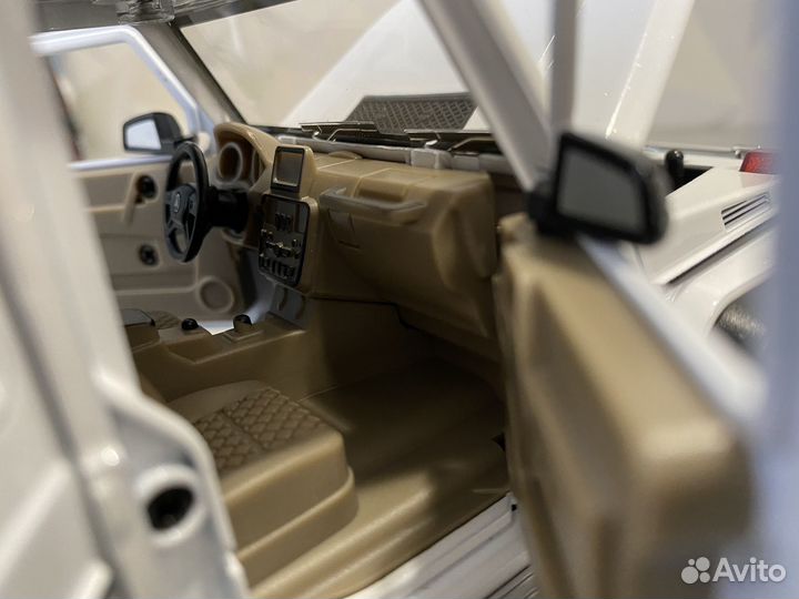 Игрушечная машинка Гелик металлическая