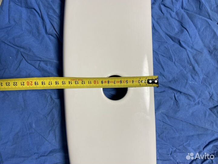 Крышка сливного бачка унитаза