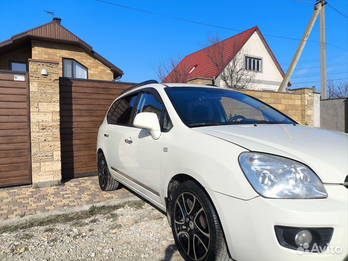 Kia Carens 2.0 AT, 2009, 320 000 км