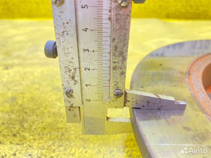 Тормозной диск передний левый Suzuki Jimny 145588