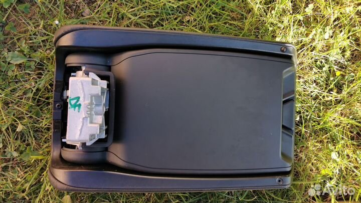 Подлокотник audi а6с7