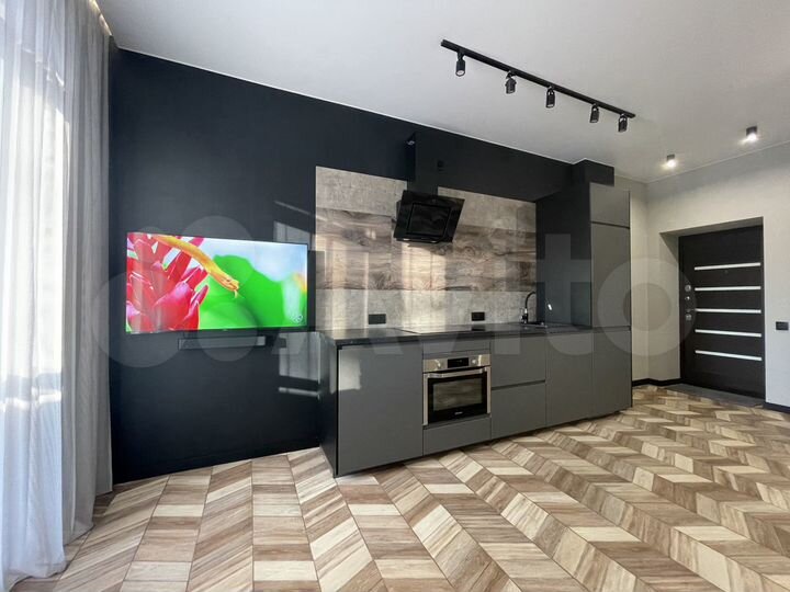 2-к. квартира, 40 м², 1/9 эт.