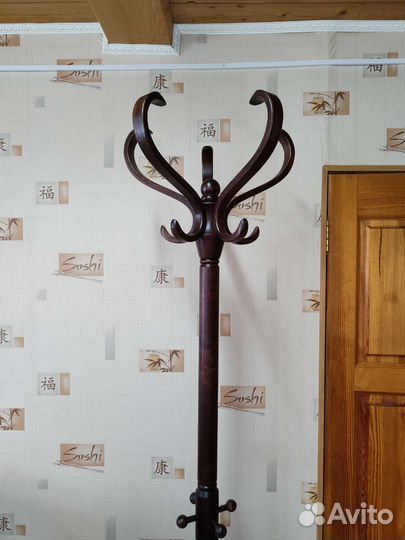 Вешалка напольная