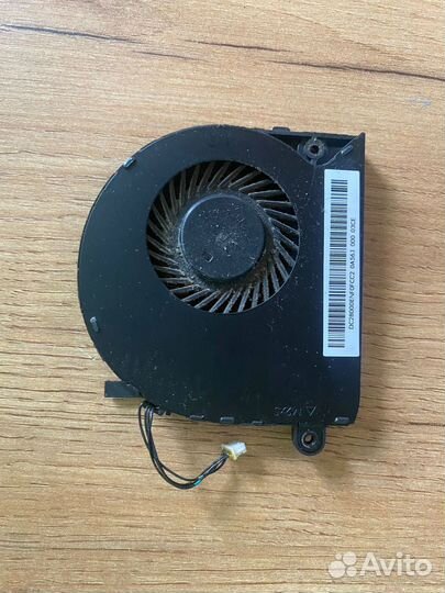 Кулер DC28000ENF0FCC2 4 Pin