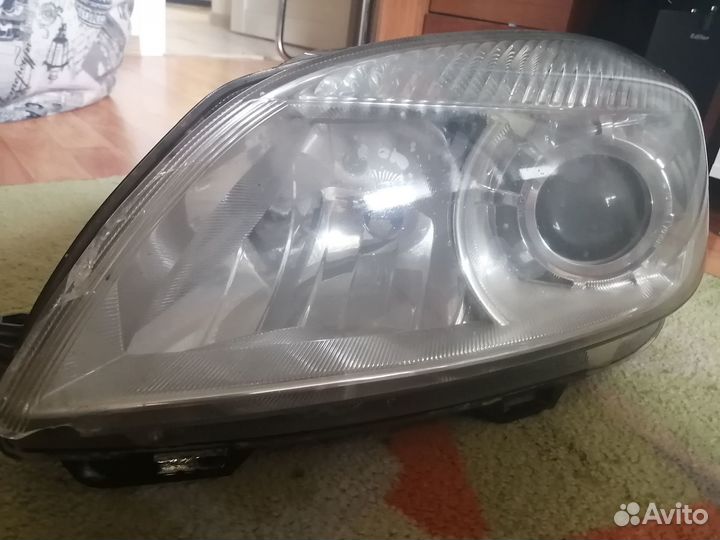 Фара skoda fabia 2 левая