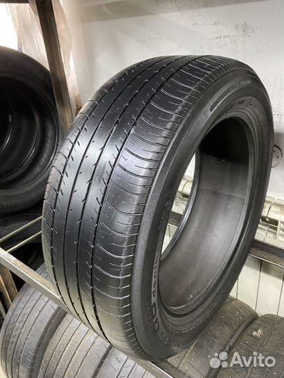 Yokohama dB Decibel E70B 215/55 R17 93V