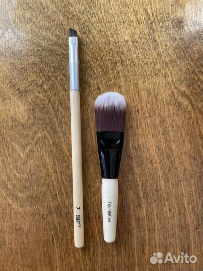 Кисть yves rocher