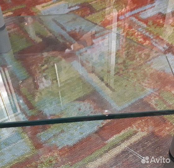 Стол-стойка под аппаратуру