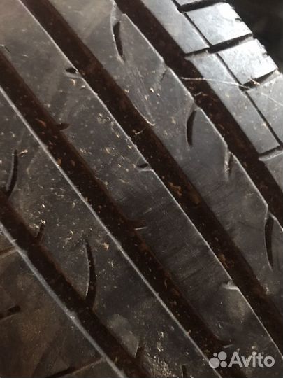 Bridgestone Dueler A/T 235/65 R17