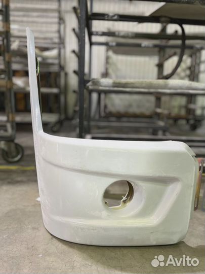 Облицовка фары правая 429260-5301430-33