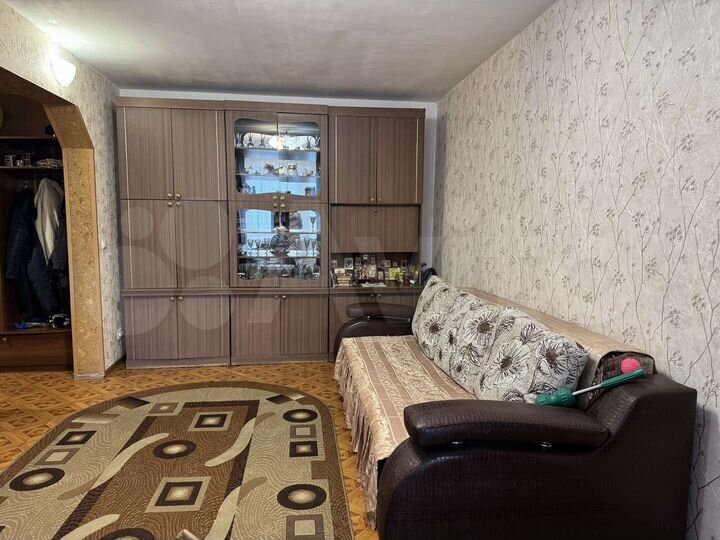 2-к. квартира, 49 м², 1/5 эт.