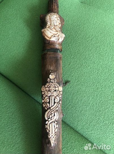 Бокал для вина в виде кинжала