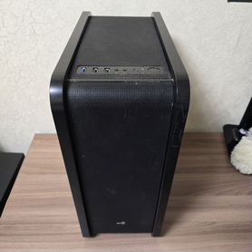 Корпус для пк Aerocool Qs-240