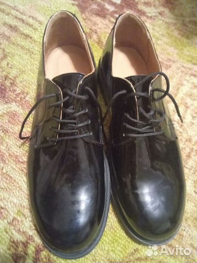 Туфли натуральная кожа глянец 43 размер