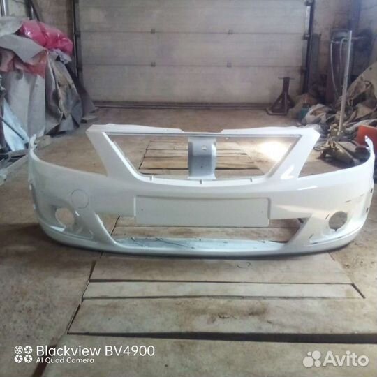 Передний бампер на LADA largus